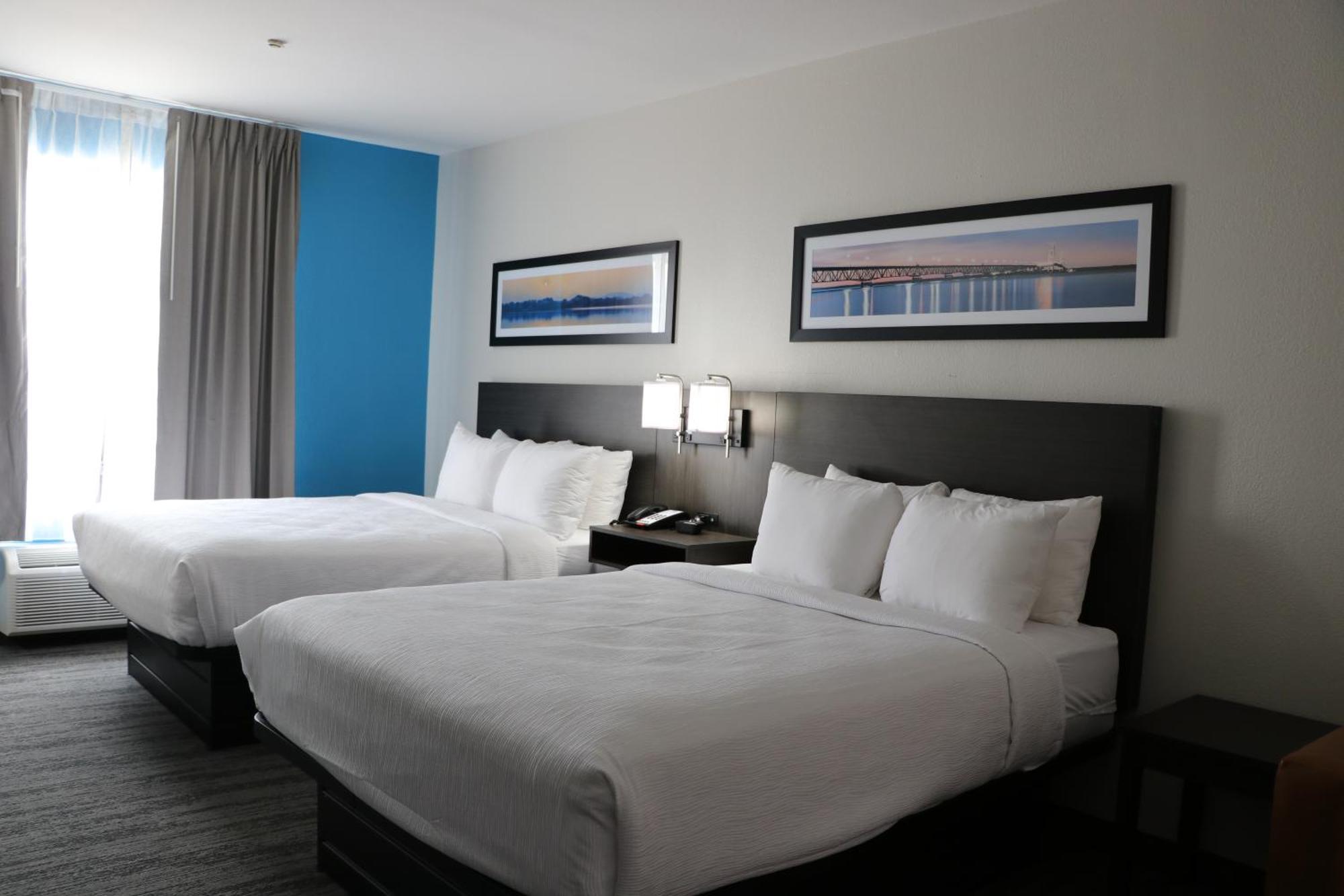 Quality Inn & Suites Buda Buitenkant foto
