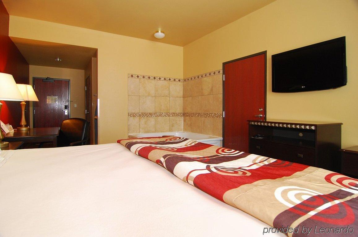Quality Inn & Suites Buda Kamer foto