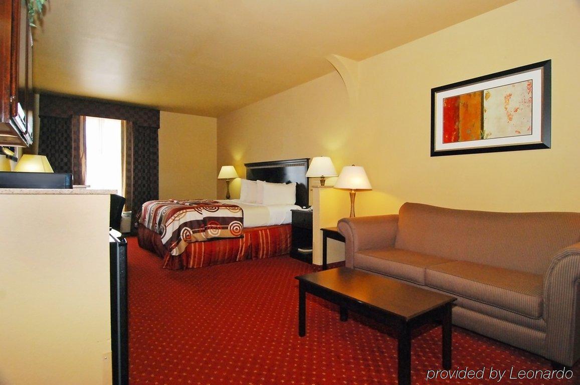 Quality Inn & Suites Buda Kamer foto